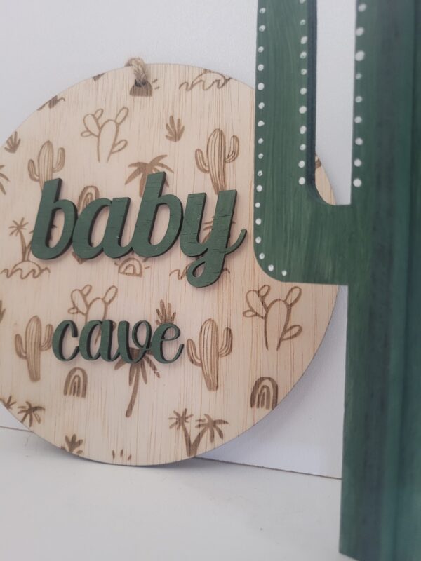 Rond houten bordje cactus - Baby Cave